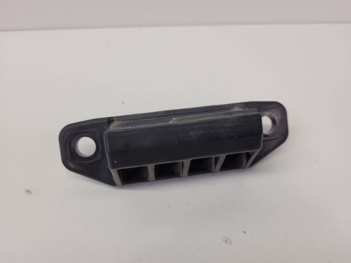 Bouton pour l’ouverture du capot Volkswagen Polo 6 2020