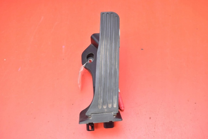 potenciometar pedala gasa 1K1721503BC VW TIGUAN 1 i 2.0 TDI 140 KM 11-17
