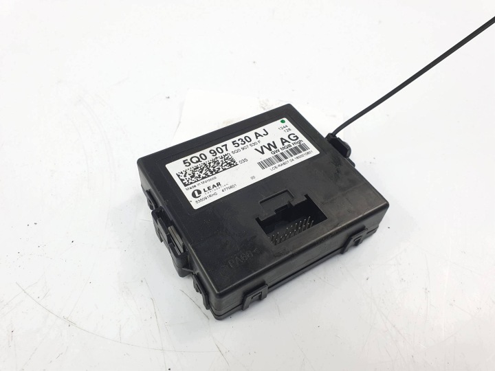 module 5Q0907530AJ SEAT LEON III