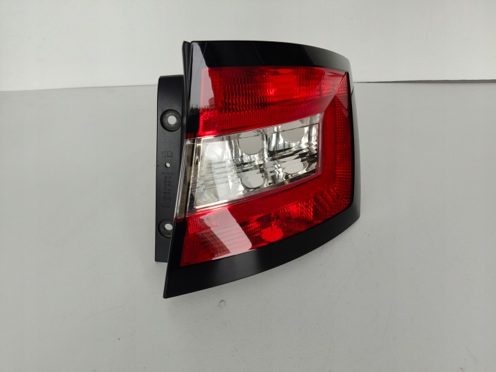 light right rear SKODA FABIA III 3 6V 6V9 14- KOMBI