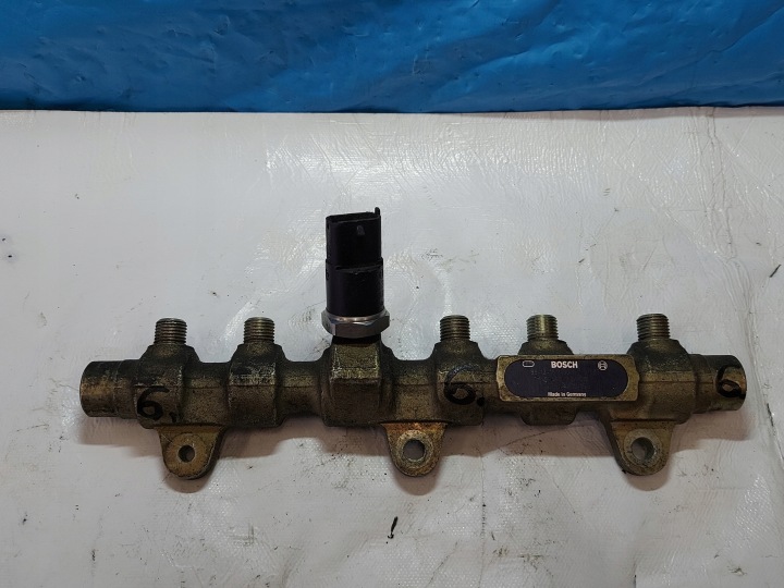 Rampe injection ALFA ROMEO 156 147 1.9 JTD 0445214012