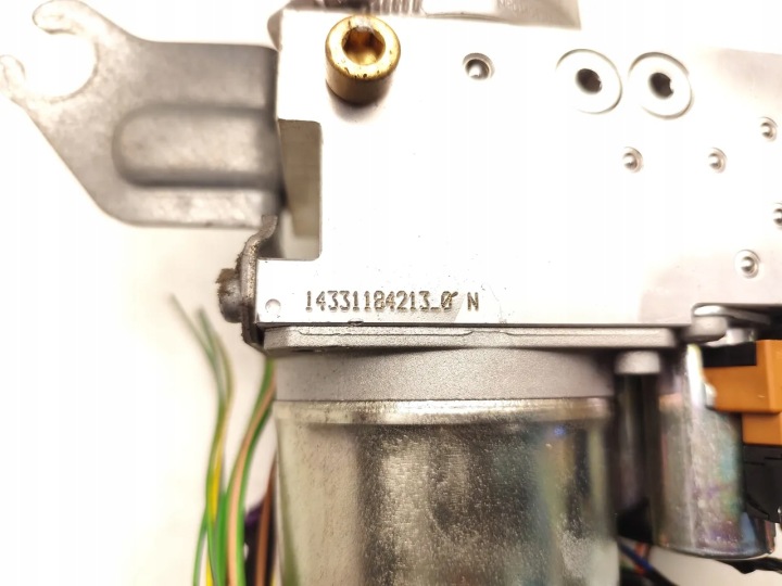 Mercedes-Benz E-luokka Hydraulinen Kattopumppu 2015 Muunnettavissa 7