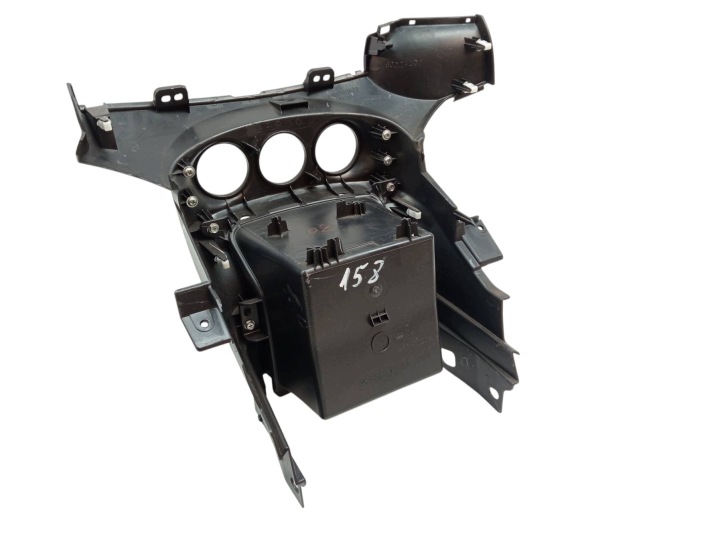 passenger compartment of the dashboard central lower cover frame Peugeot 4007 and