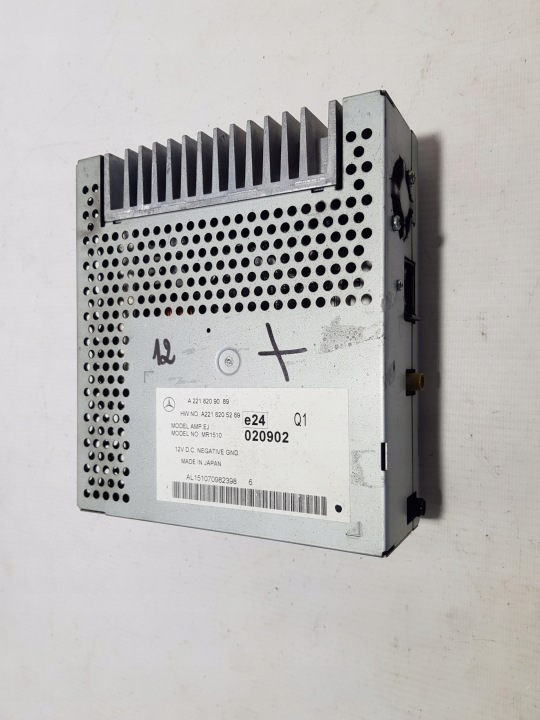 AMPLIFICATORE TUNER RADIA MERCEDES W221 W216 CL 2218209089