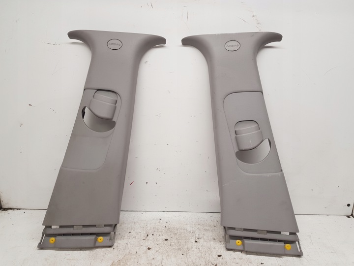 HYUNDAI IX20 copertura GREMBIALINA SLUPKA SRODKOWEGO superiore 2010