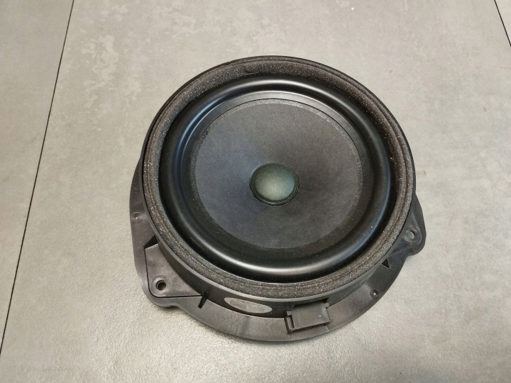 Audi Q3 F3 83a Lautsprecher Tür tylnych 83A035411