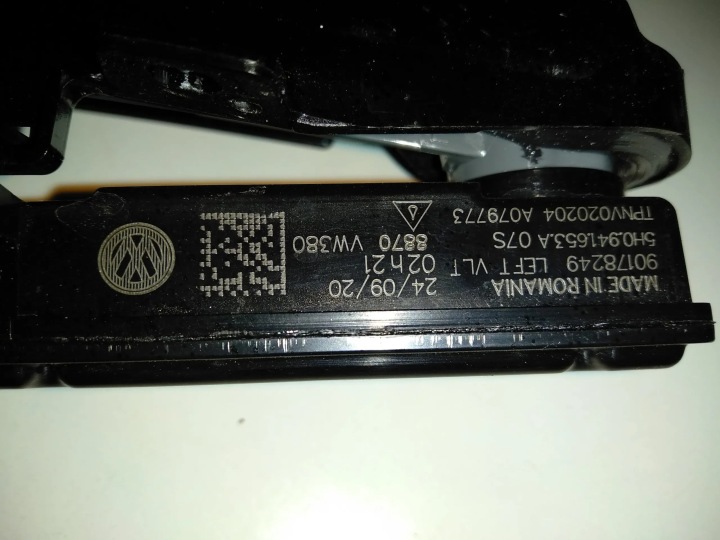 LED gril VW Golf VIII 8 GTE 5H0 8