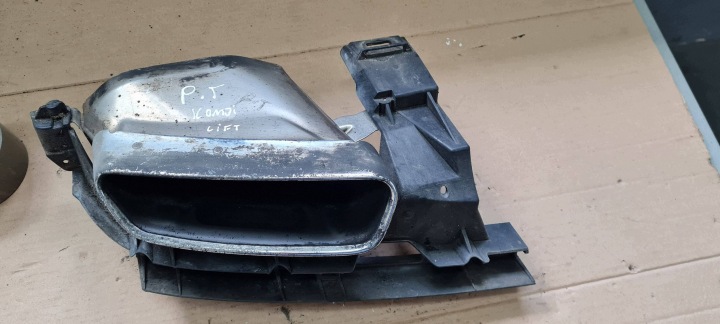 A6 C7 4G LIFT Auspuffblende des Auspuffs Halter rechts rechts heck 4G0253825P