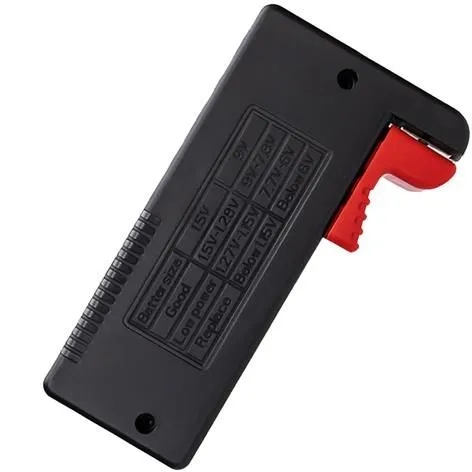 TESTER MIERNIK BATERII I AKUMULATORKÓW ANALOGOWY WOLTOMIERZ AA AAA 9V R9