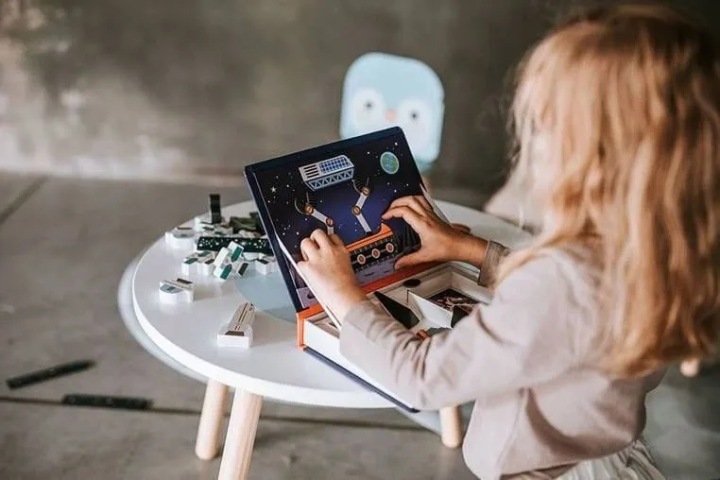 JANOD магнітна головоломка для дітей космос MAGNETIBOOK 52 ел. — фото 16