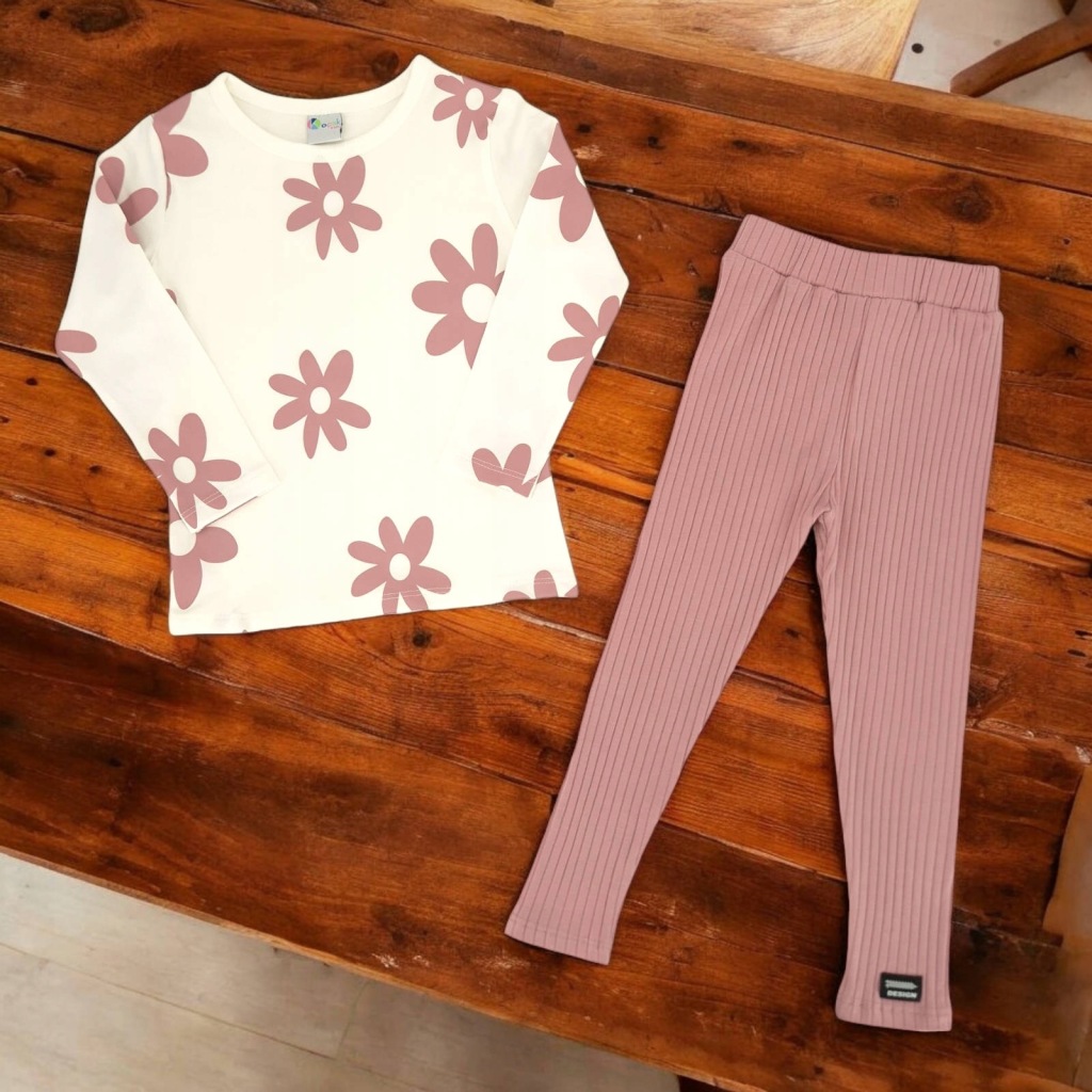 KOMPLET Legginsy i bluzka dla dziewczynki prążek 134