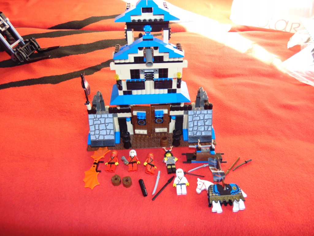LEGO Castle / Ninja - 3052 - Ninja's Fire Fortress (Pudełko Instr.)