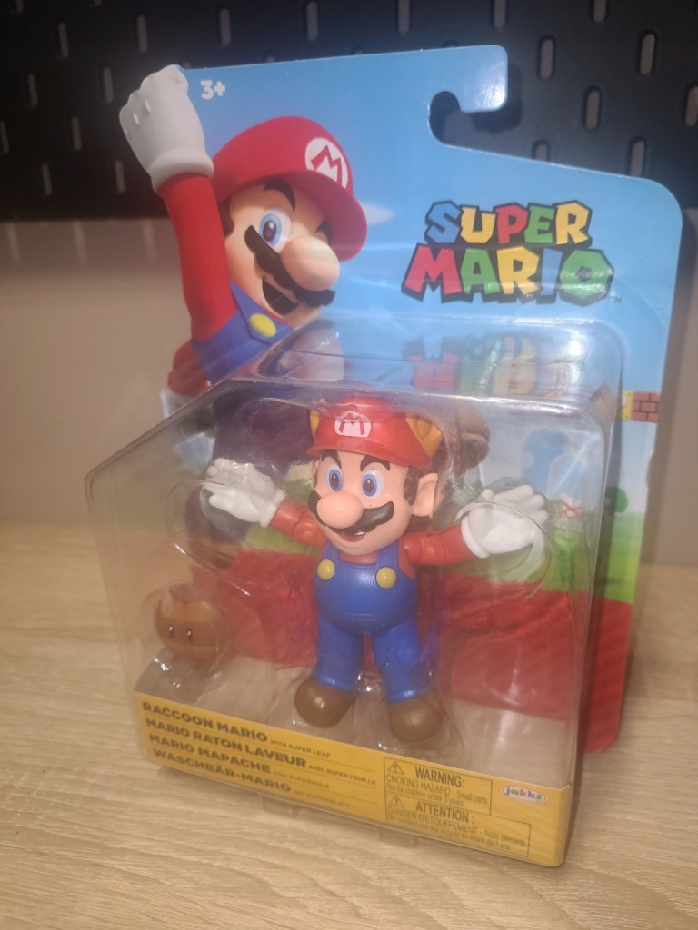 Super Mario Oficjalna Figurka Raccoon Mario