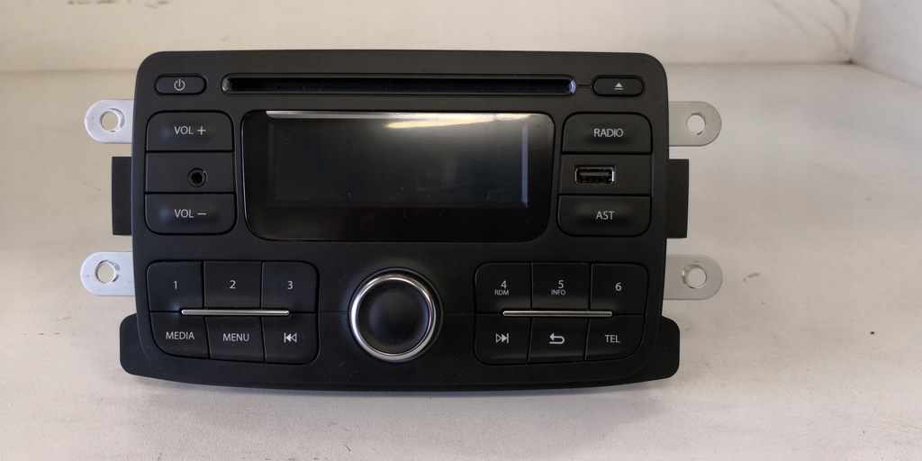 https://a.allegroimg.com/s800/0329ee/a497f49f4749926bb27b6d31d397/DACIA-SANDERO-II-LIFT-RADIO-CD-USB-NOWE-281154979R