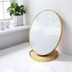 Zdjęcie oferty: Lusterko kosmetyczne stojące drewniane, owalne, złota ramka 15 x 20cm