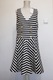Zdjęcie oferty: Karen Millen Textured Stripe Bottom Detail Flippy Dress 44 16 XXL w paski