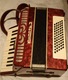 Zdjęcie oferty: Akordeon YUNOST 3 Walizka 60 Basów Piękny stan
