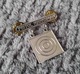 Zdjęcie oferty: Przypinka - USMC - Marksmanship Qualification Badge (Makrsman + Pistol)
