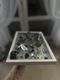 Zdjęcie oferty: Blask perfum w kawałkach – wyjątkowa dekoracja ścienna broken bottle art