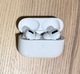 Zdjęcie oferty: AirPods Pro - prawa słuchawka trzeszczy podczas ruchu