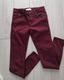 Zdjęcie oferty: Spodnie jeansowe Stradivarius bordowe push up 34