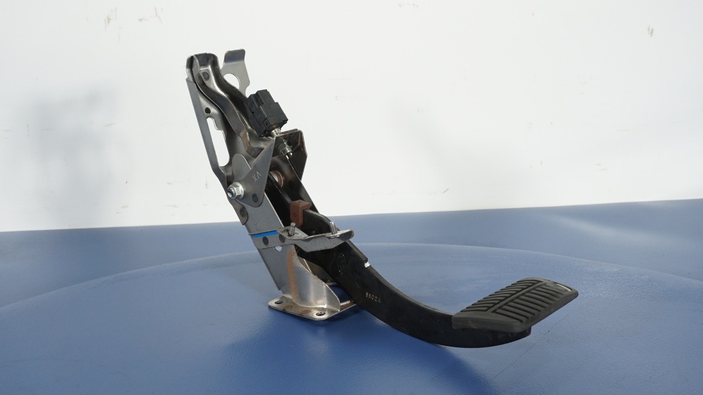 фото №1, Subaru tribeca педаль тормоза