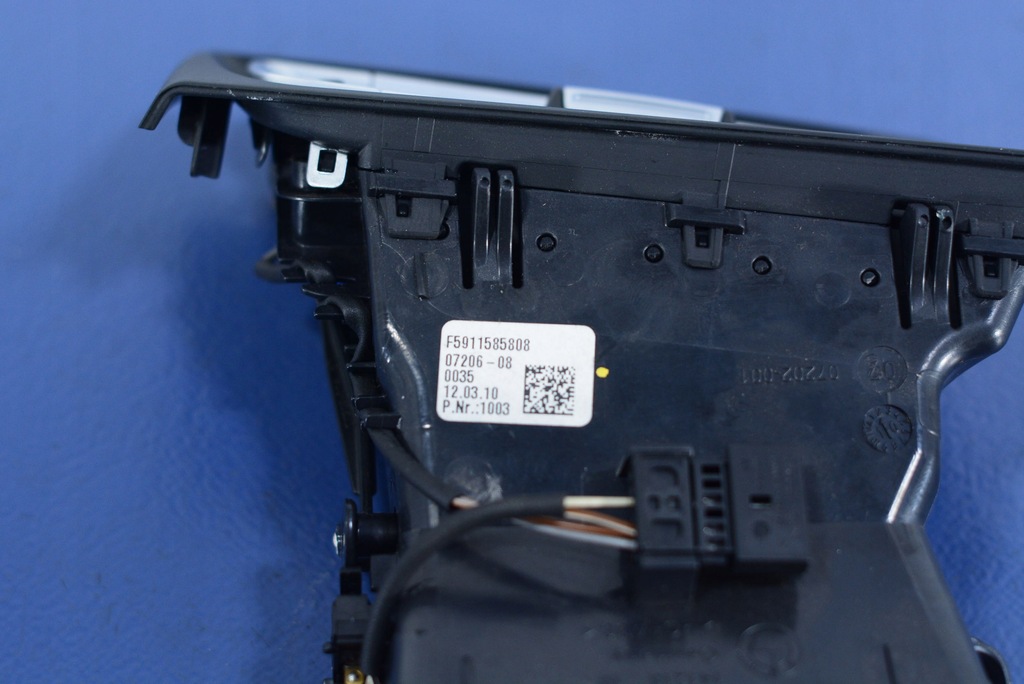 фото №4, Bmw 7 f01 f04 karatka обдув правая 9115858