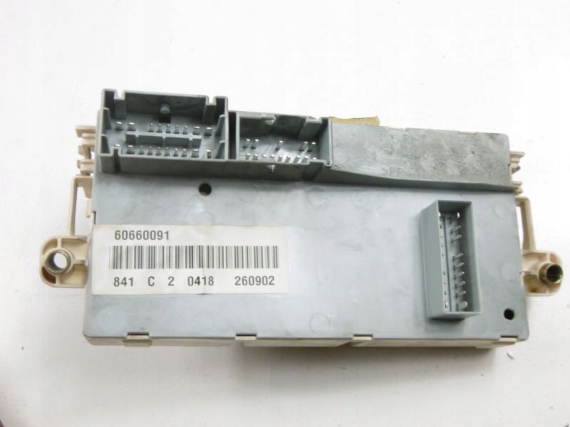 фото №4, Lancia thesis 841 коробка запобіжників 60679654