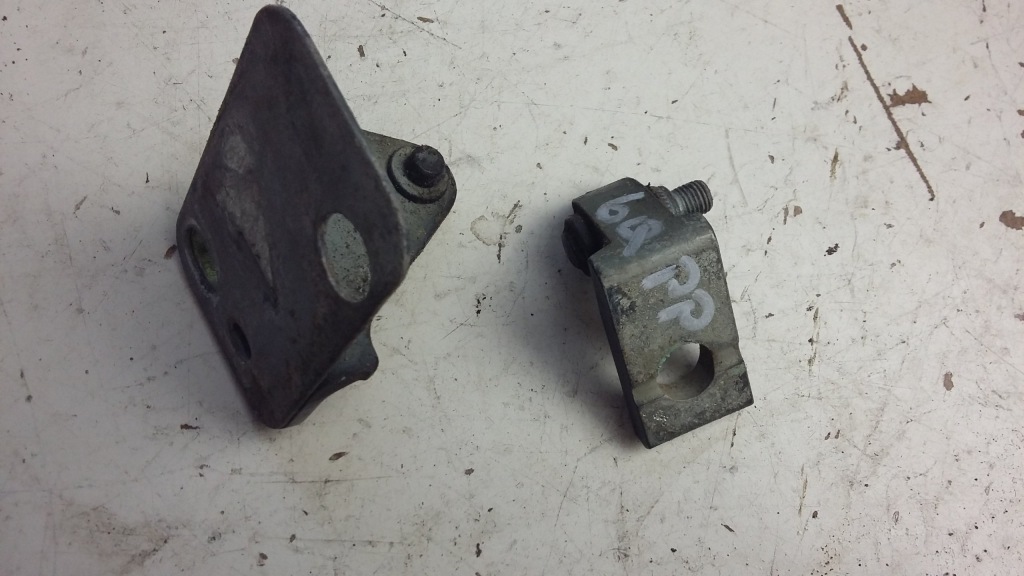 фото №1, Петля з двері правий перед vw polo iv 9n 6q