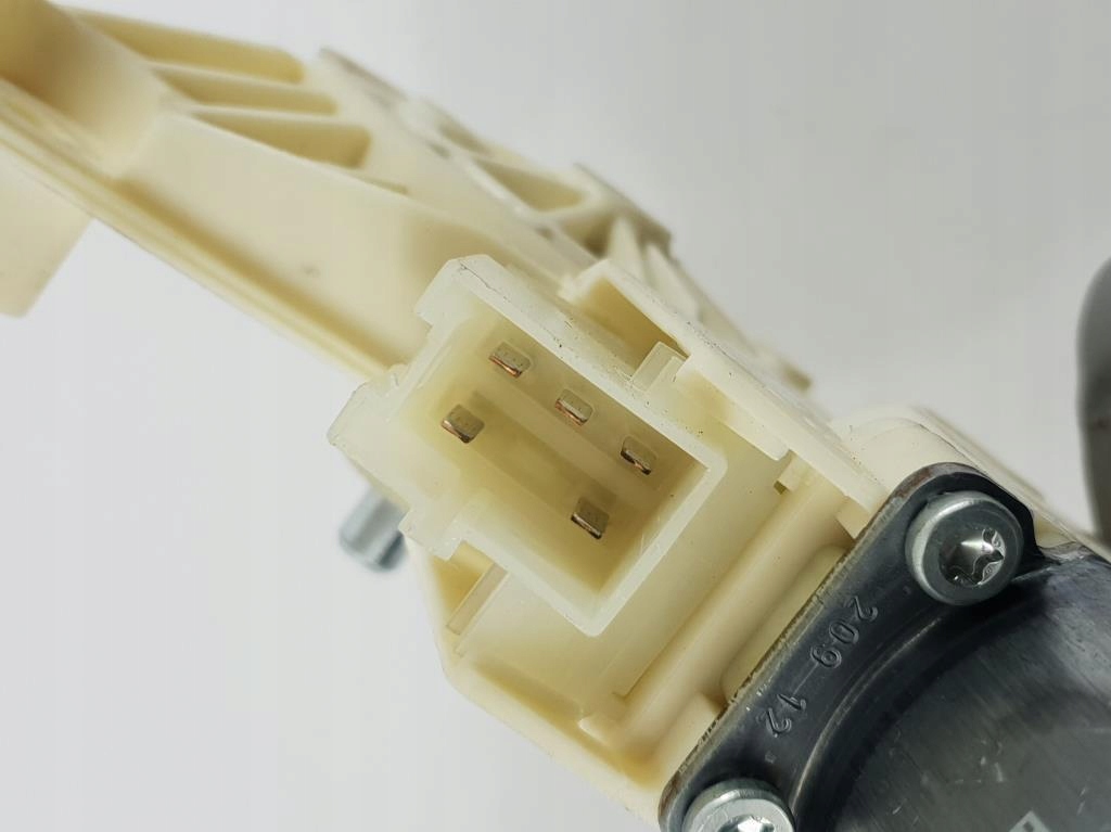 фото №8, Моторчик стекло правый задняя w204 lift a2048200642