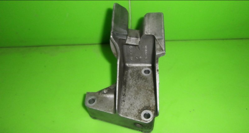 фото №1, Кронштейн двигателя citroen xsara picasso 2.0 hdi 99-04