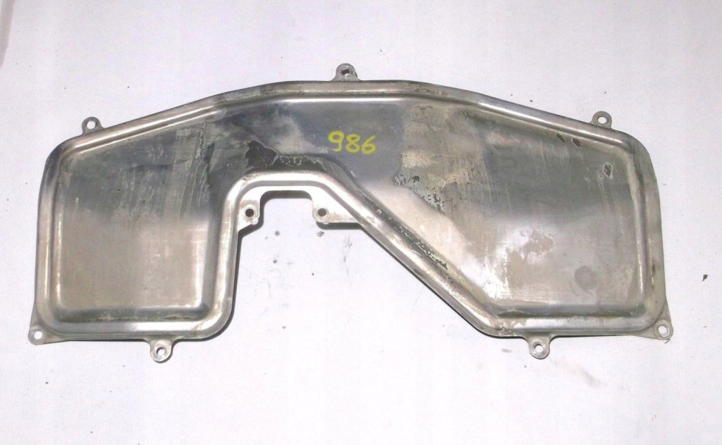 Купить Porsche boxster 986 накладка двигателя