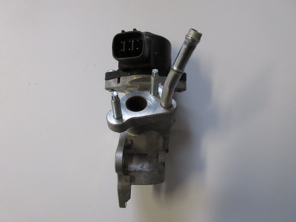 фото №1, Auris i lift 1.33 клапан egr