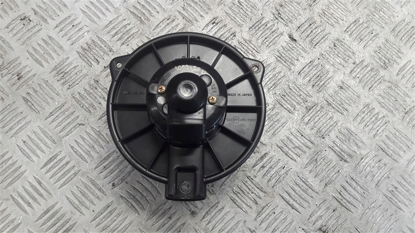 фото №4, Yaris i вентилятор повітродувка обдув 194000