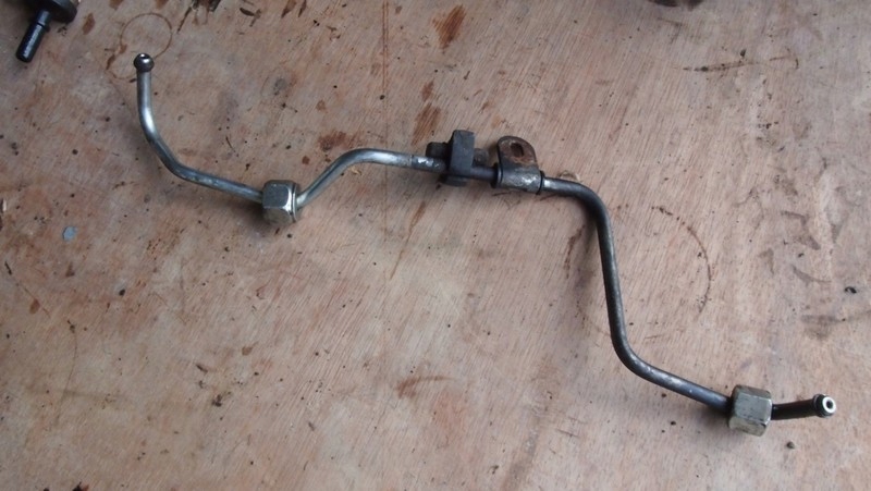 Трубка шланг впрыскная топливная trafic 2.0dci m9r Недорого