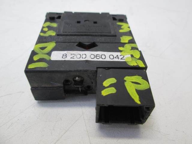 фото №3, Кнопка регулювання світла renault master ii