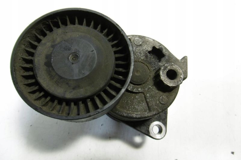 фото №4, Mercedes w638 натяжитель ролик 2,2cdi om611980