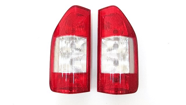 Купить Комплект . лампа задних mercedes sprinter 1995-2006 новая