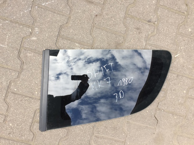 фото №1, Suzuki swift mk7 2011- скло ліва задня 3 двері