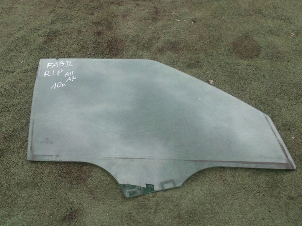 фото №1, Скло двері skoda fabia ii 2010r. права передня