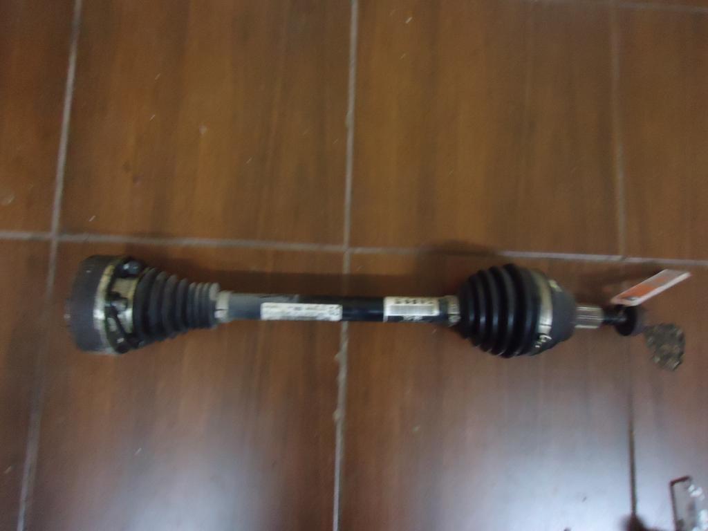 фото №1, Приводной вал левая vw passat b6 3c0 1.6benzyna