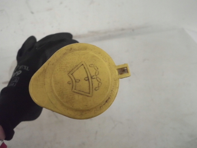 фото №4, Бак омивача ford mustang vi fr3v17b613