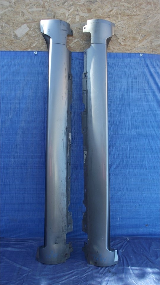 фото №1, Audi a8 d3 порог правый молдинг порог правая