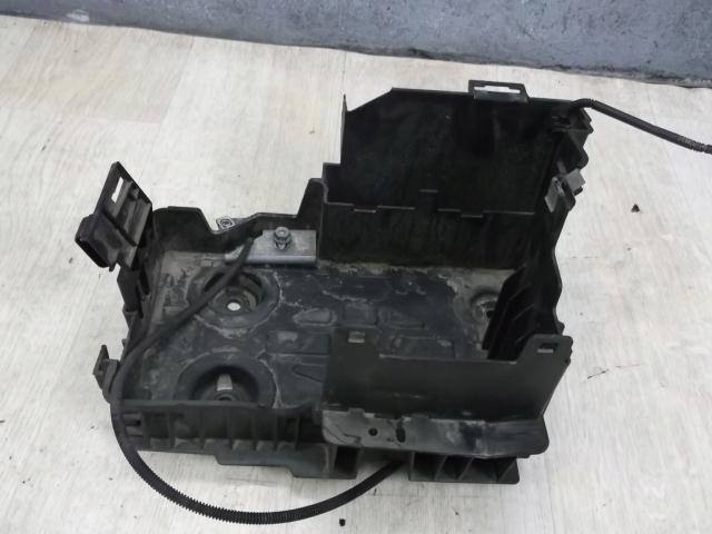 фото №2, Основание аккумулятор renault laguna ii 1.9 dci