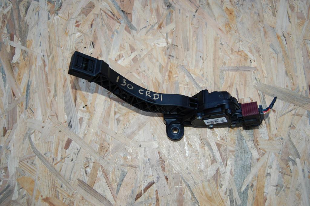 фото №1, Педаль газа hyundai i30 1.6 crdi 2013