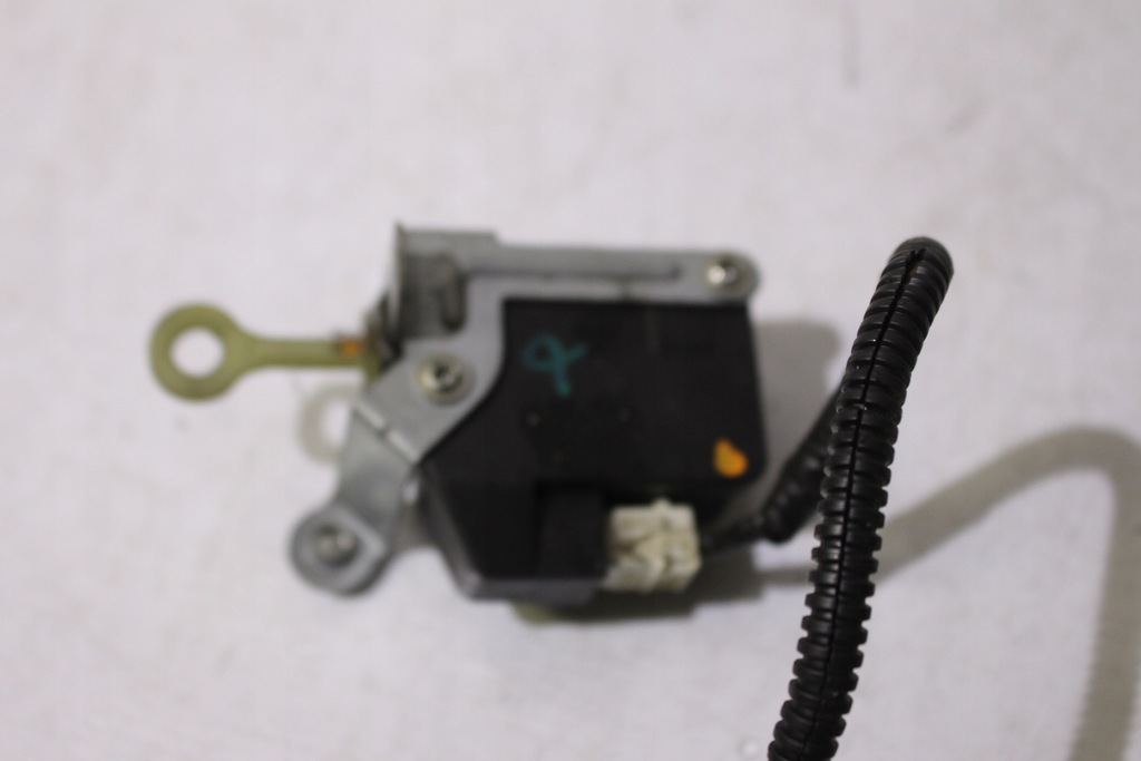 фото №4, Привід кришка заливної пального citroen c1