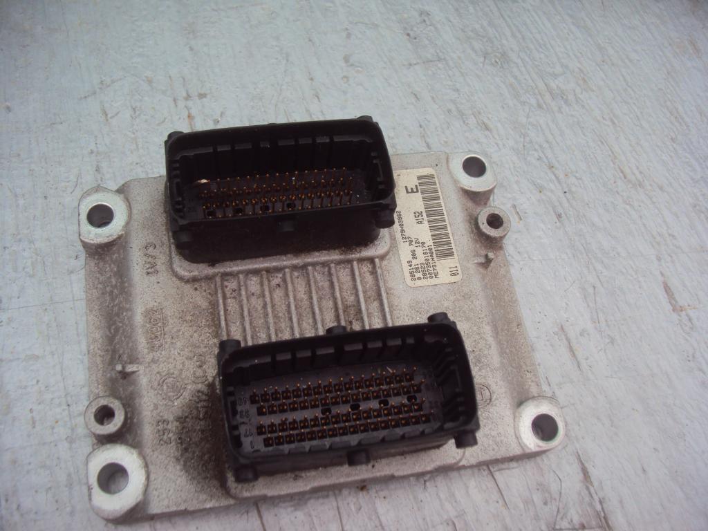 фото №1, Alfa 147 2.0 бортовой компьютер блок управления двигателя 0261206707