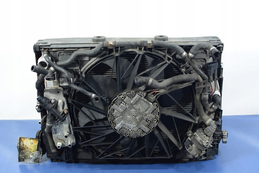 фото №1, Bmw 7 f01 f04 4.4b комплект радіатор 7806017