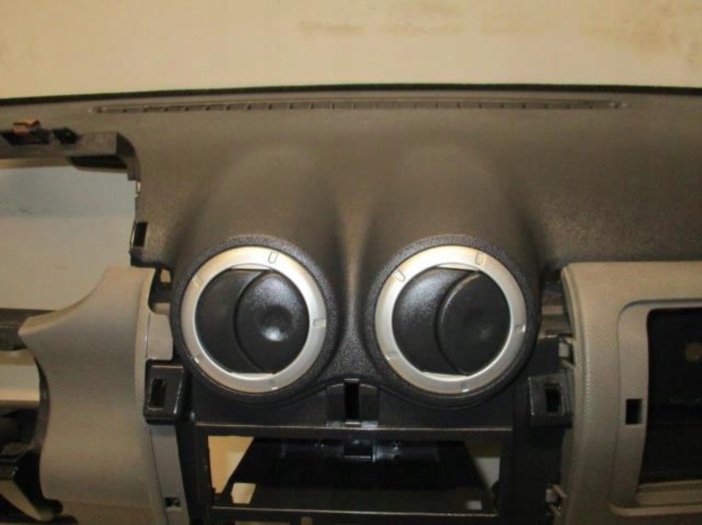 фото №10, Air bag приборная панель консоль подушки безопасности ремни dacia sandero i