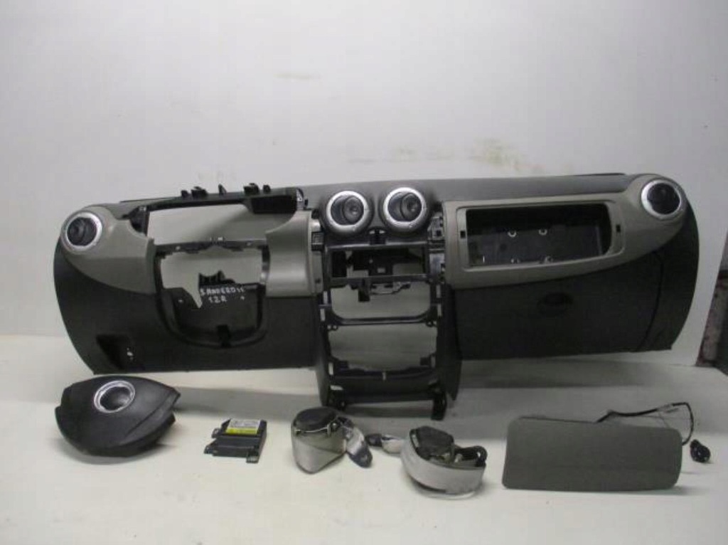фото №1, Air bag приборная панель консоль подушки безопасности ремни dacia sandero i